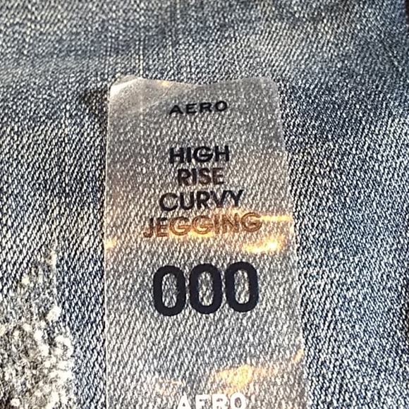 Aero jeans high rise curvy jegging. - Picture 6 of 13